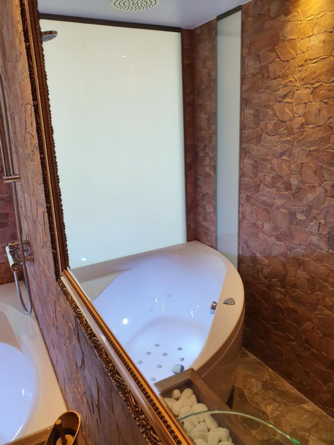 Skyview Suite - Breathtaking Views From Bed And From Jacuzzi. City Center Skyscraper Upper Floors Ταλίν Εξωτερικό φωτογραφία