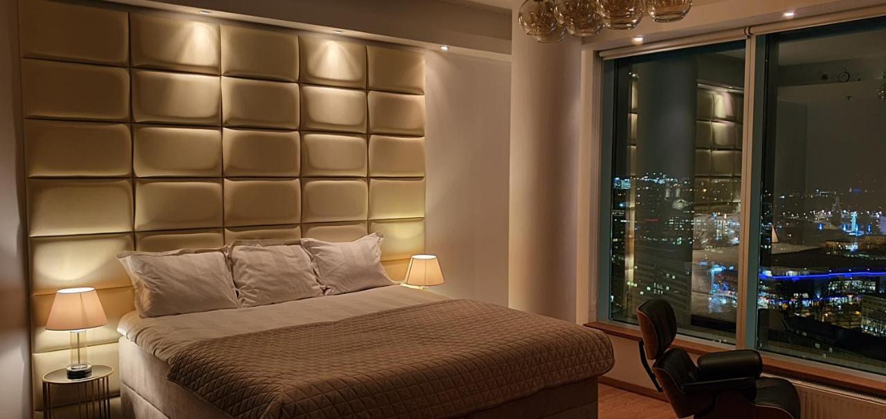 Skyview Suite - Breathtaking Views From Bed And From Jacuzzi. City Center Skyscraper Upper Floors Ταλίν Εξωτερικό φωτογραφία